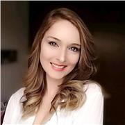 Ilustración de moda, figurines, texturas, movimiento, maniquí